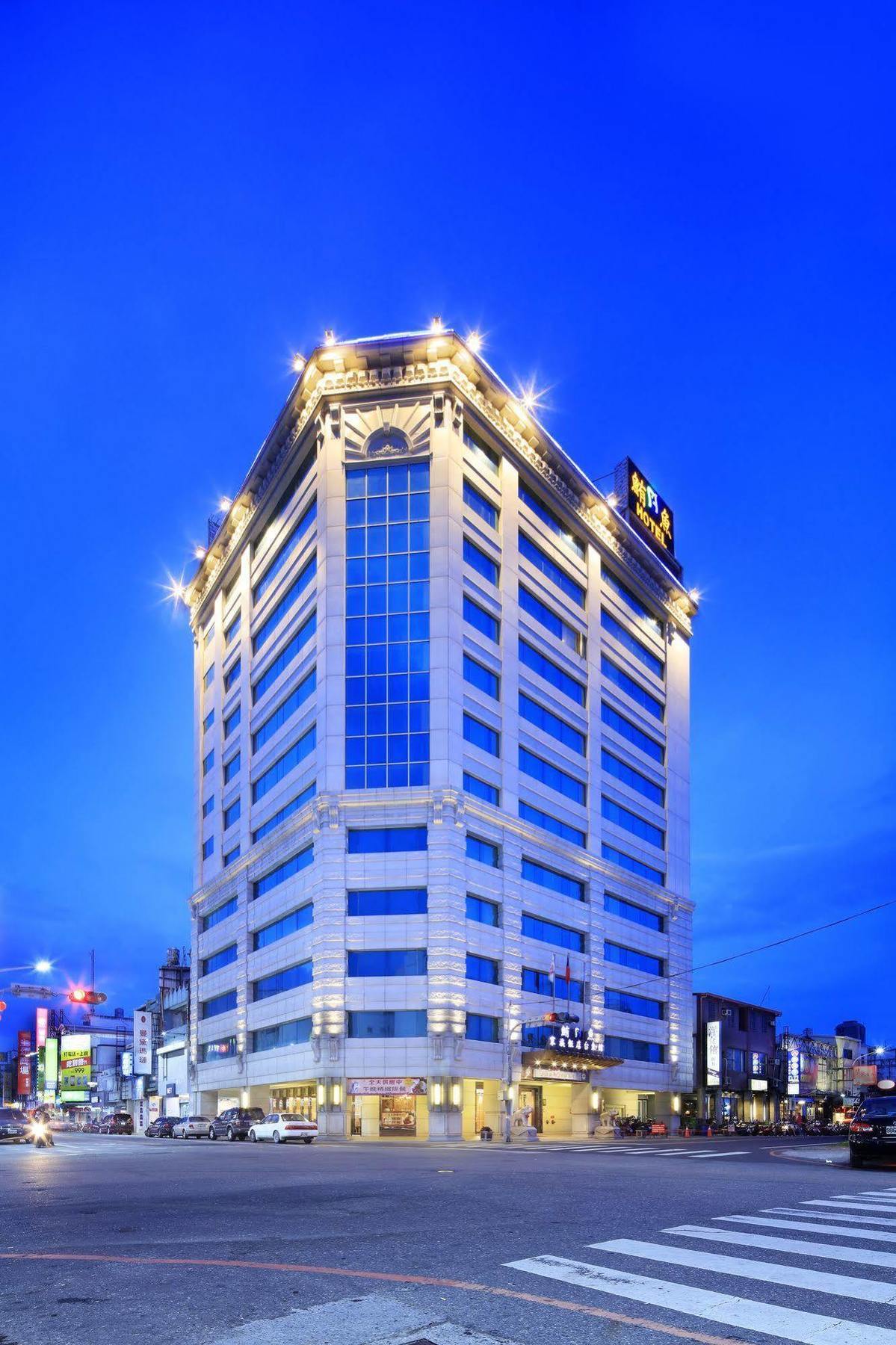 Fish Hotel Taitung Bagian luar foto